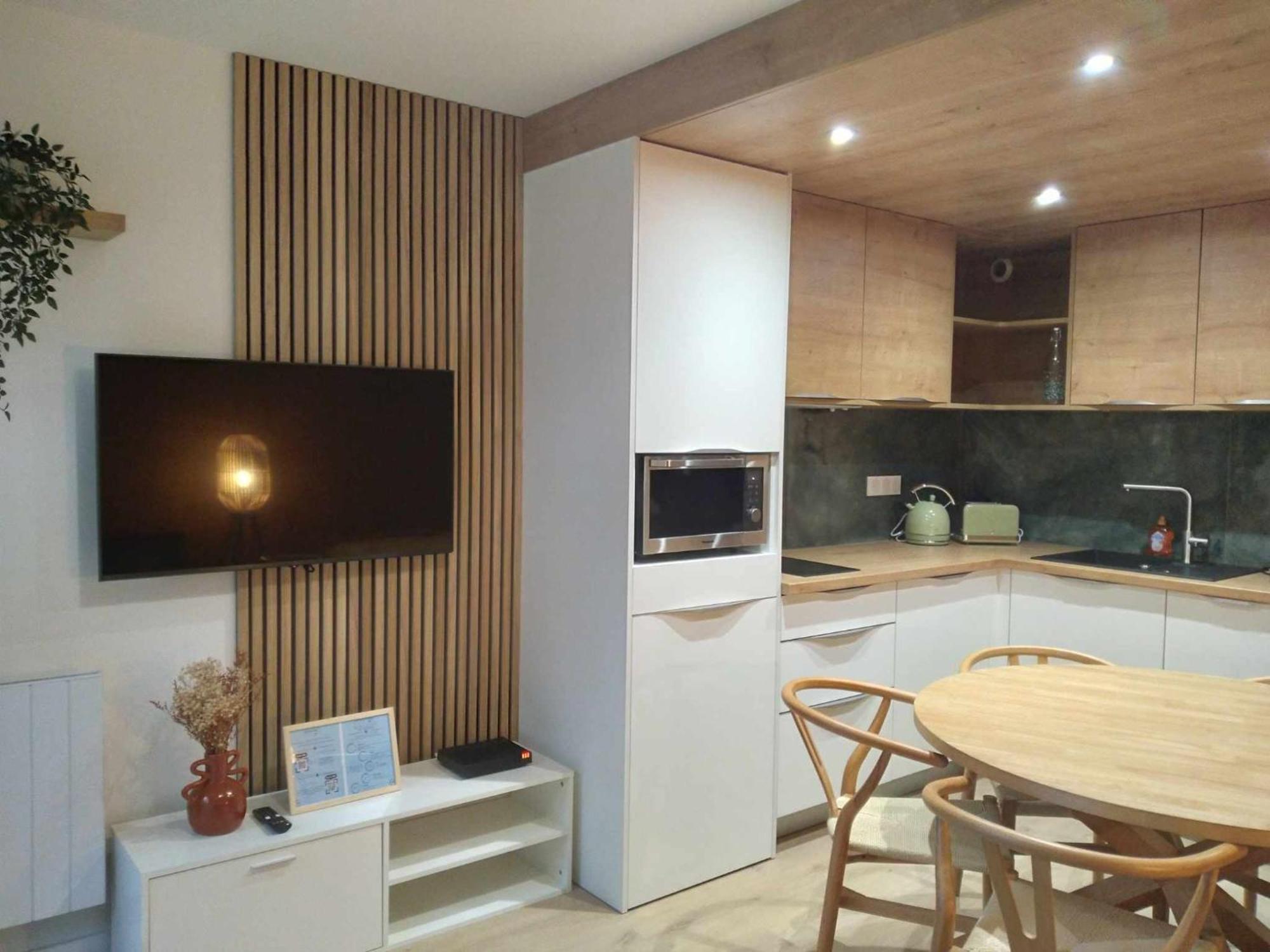 Duplex Lumineux - 40M2 - 2 Chambres - Balcon Terrasse - Parking - Entierement Renove En Mai 2024 科特雷 外观 照片